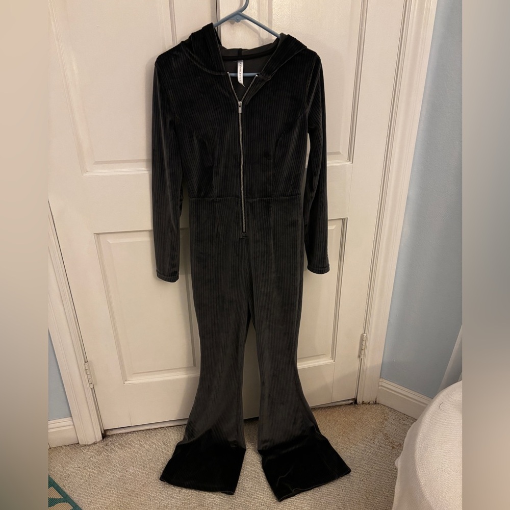 Fabletics Grey Ribbed Jumpsuit Size S